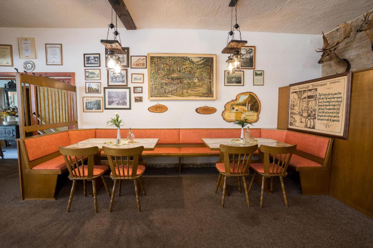 Hotel Waldgaststaette Sennhuette